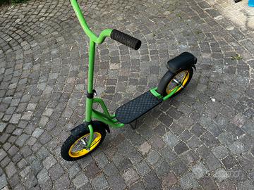 Monopattino ruote grandi