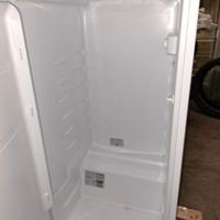 IN D 2040 AA

Frigorifero doppia porta da incasso 