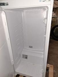 IN D 2040 AA

Frigorifero doppia porta da incasso 