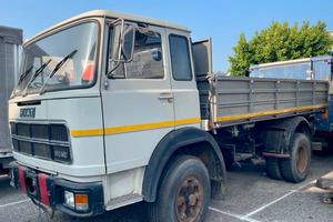FIAT IVECO 160 NC Ribaltabile Trilaterale Isoli