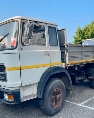 FIAT IVECO 160 NC Ribaltabile Trilaterale Isoli