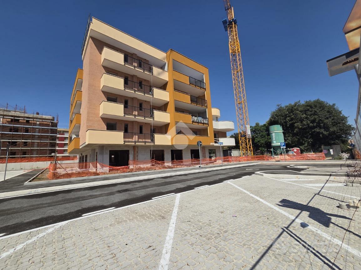NEGOZIO A ROMA - Vista 3