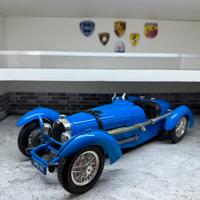 Bugatti 1/18 burago