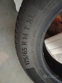 4 gomme 