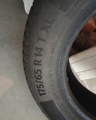 4 gomme 