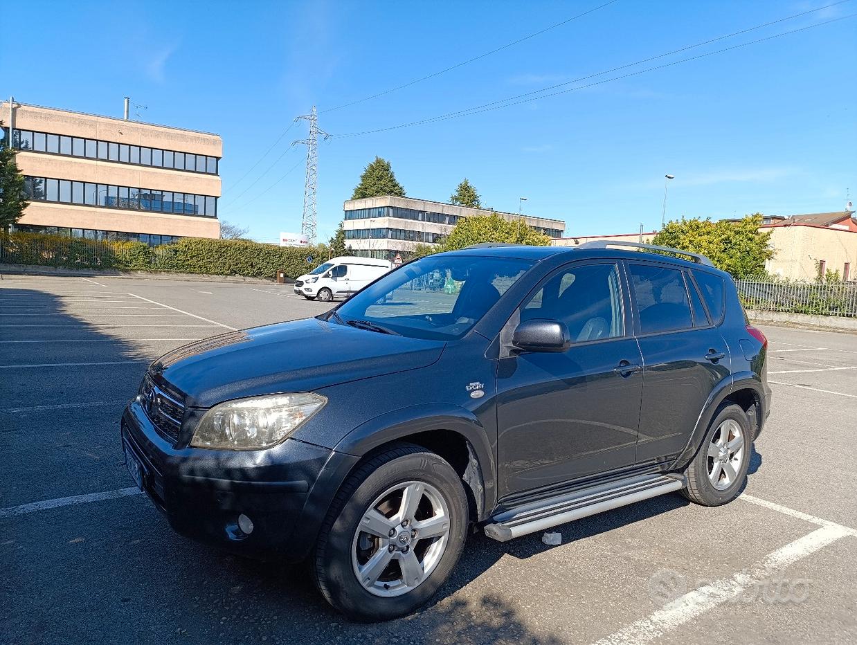 TOYOTA RAV4 4ª serie