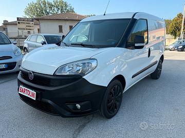 Fiat Doblo Doblò 1.4 T-Jet Natural Power PC-TN Car