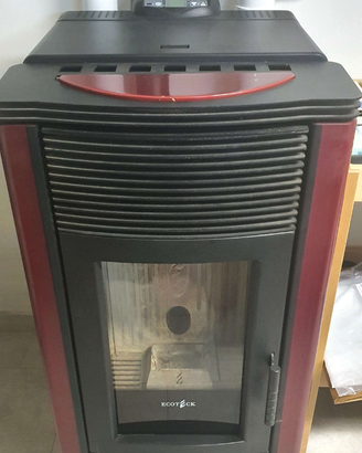 Caldaia a pellet ventilazione meccanica mod. Laura
