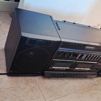 Sanyo C33  Bass Reflex Boombox