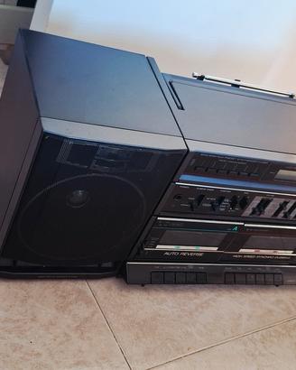 Sanyo C33  Bass Reflex Boombox