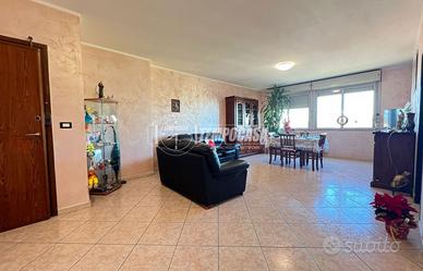 ALPIGNANO APPARTAMENTO PANORAMICO SPAZIOSO E LUMIN