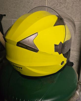 2 caschi misure L e XL