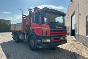 SCANIA 3 ASSI CON GRU E RIBALTABILE
