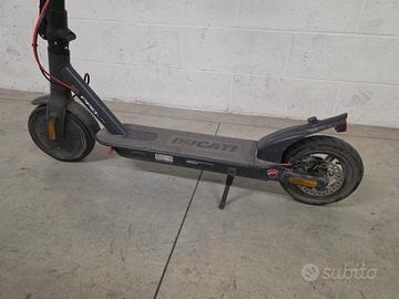 MONOPATTINO ELETTRICO DUCATI PRO 1 EVO