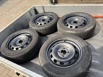 4 gomme invernali Michelin con cerchioni