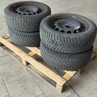Cerchi 5 fori 16 pollici + gomme M+S 205/55/16