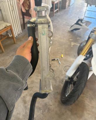 radiatore destro am6