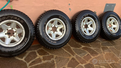 Cerchi e gomme jeep