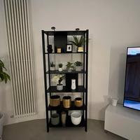 Scaffale nero