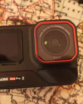 Insta360 Ace Pro 2 + Explorer Grip Kit 2 + Vetrini
