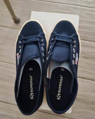 Superga 2750
