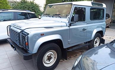 LAND ROVER DEFENDER 90 2.4 TD4 SW SE