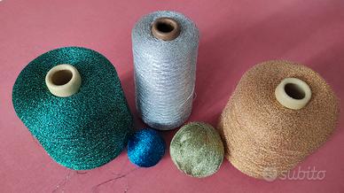 Bobine cotone di vari colori brillantati