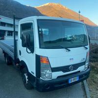 Nissan Cabstar cassone fisso