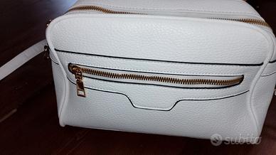 Borsa piccola bianca similpelle tracolla