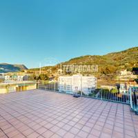 TRILOCALE, SOLARIUM PRIVATO, BOX AUTO. ULTIMO PIAN