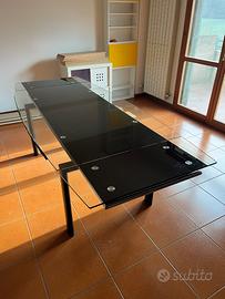 Tavolo con 6 sedie