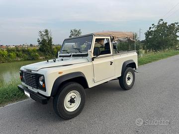 Land Rover Defender 1985 soft-top