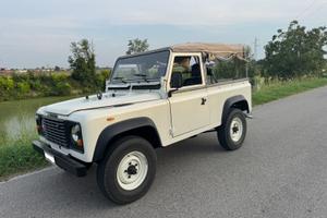 Land Rover Defender 1985 soft-top