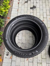 Michelin Pilot Alpin 5 SUV – 265/45 R20 295/40 R20