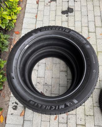 Michelin Pilot Alpin 5 SUV – 265/45 R20 295/40 R20
