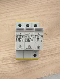 7 Scaricatori di sovratensione trifase 3 poli