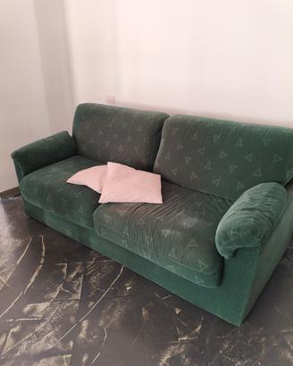 divano in tessuto artigianale