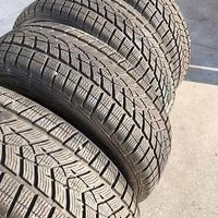 4 gomme usate invernali 215 65 17 Pirelli