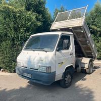 Nissan Trade 3.0 Ribaltabile Trilaterale