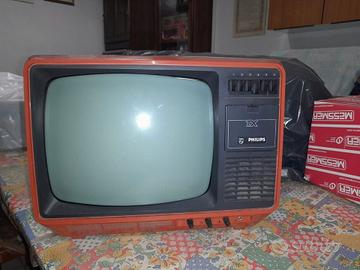 Televisore philips 14 pollici in bianco e nero