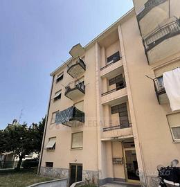 Immobile in asta di 108 m² con 4 locali a Seveso