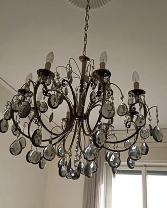 lampadario con gocce di vetro