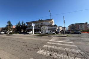 2 LOCALI A MONTALTO UFFUGO