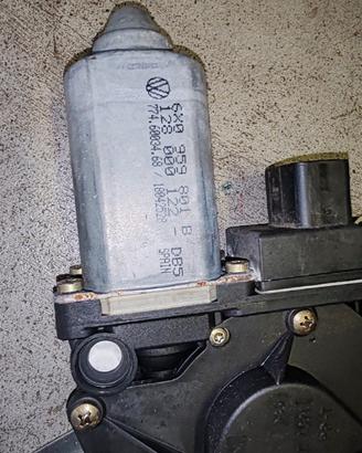 Alzacristallo ant dx VOLKSWAGEN LUPO 2001