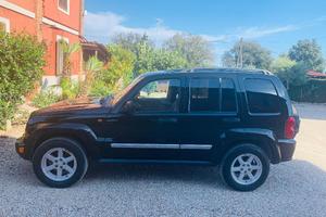 Jeep grand cherokee 3.0 V6 CRD Laredo
