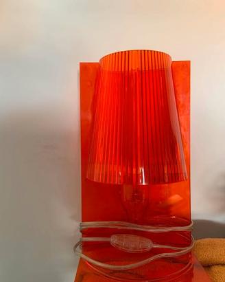 Kartell Take lampada tavolo di design arancione