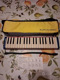 Suzuki M-37C Plus Melodion ( MELODICA )