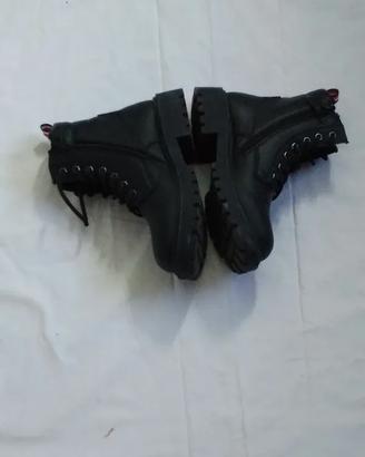 Anfibi Tommy Hilfiger Neri – NUOVI – Taglia 36