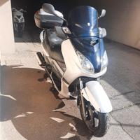 Yamaha X-Max 250