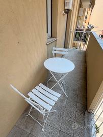 Tavolo e due sedie pieghevoli outdoor